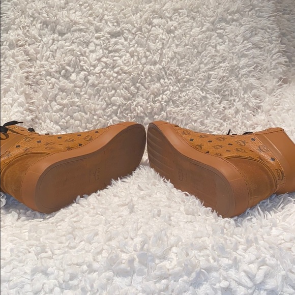 MCM Boots - Picture 2 of 4